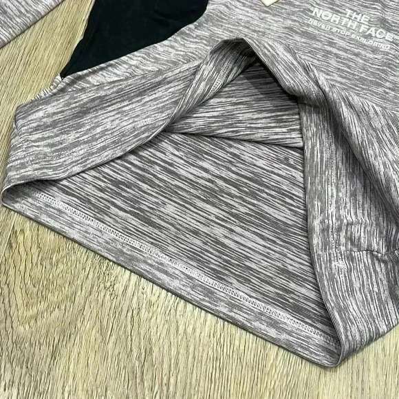 The North Face Women’s Long Sleeve Top, Small - Picture 5 of 8